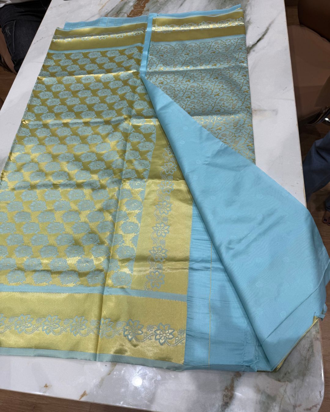 Goldenvaani Silk Saree