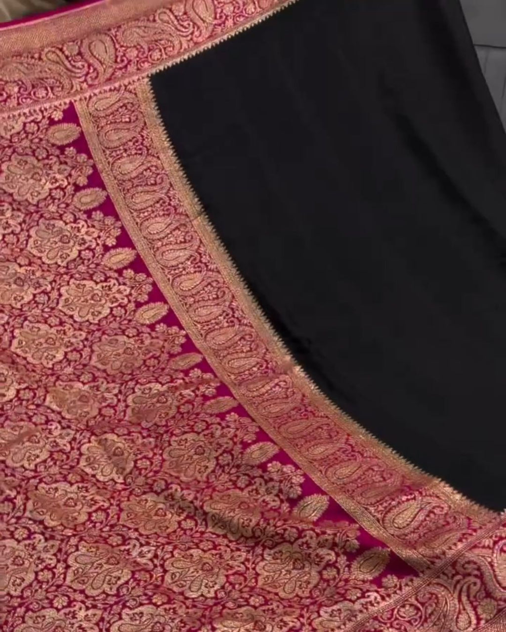 Zarivibha Silk Saree